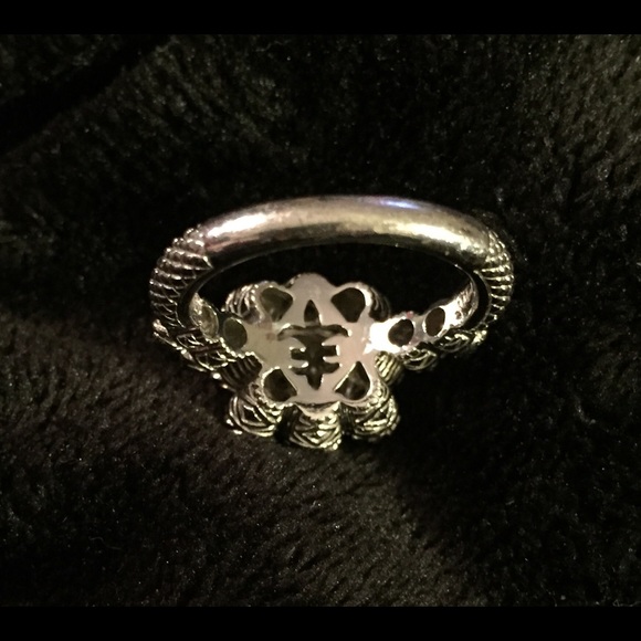 Judith Ripka Diamonique flower sterling ring - Picture 4 of 13